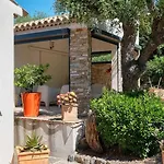 Herrliche Mit Meerblick- Pool- 400m Vom Entfernt By Interhome *
