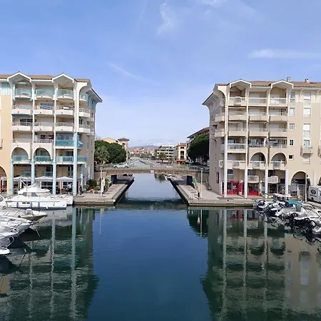 Semesterbostad Herrliche Mit Meerblick- Pool- 400m Vom Entfernt By Interhome Saint Aygulf